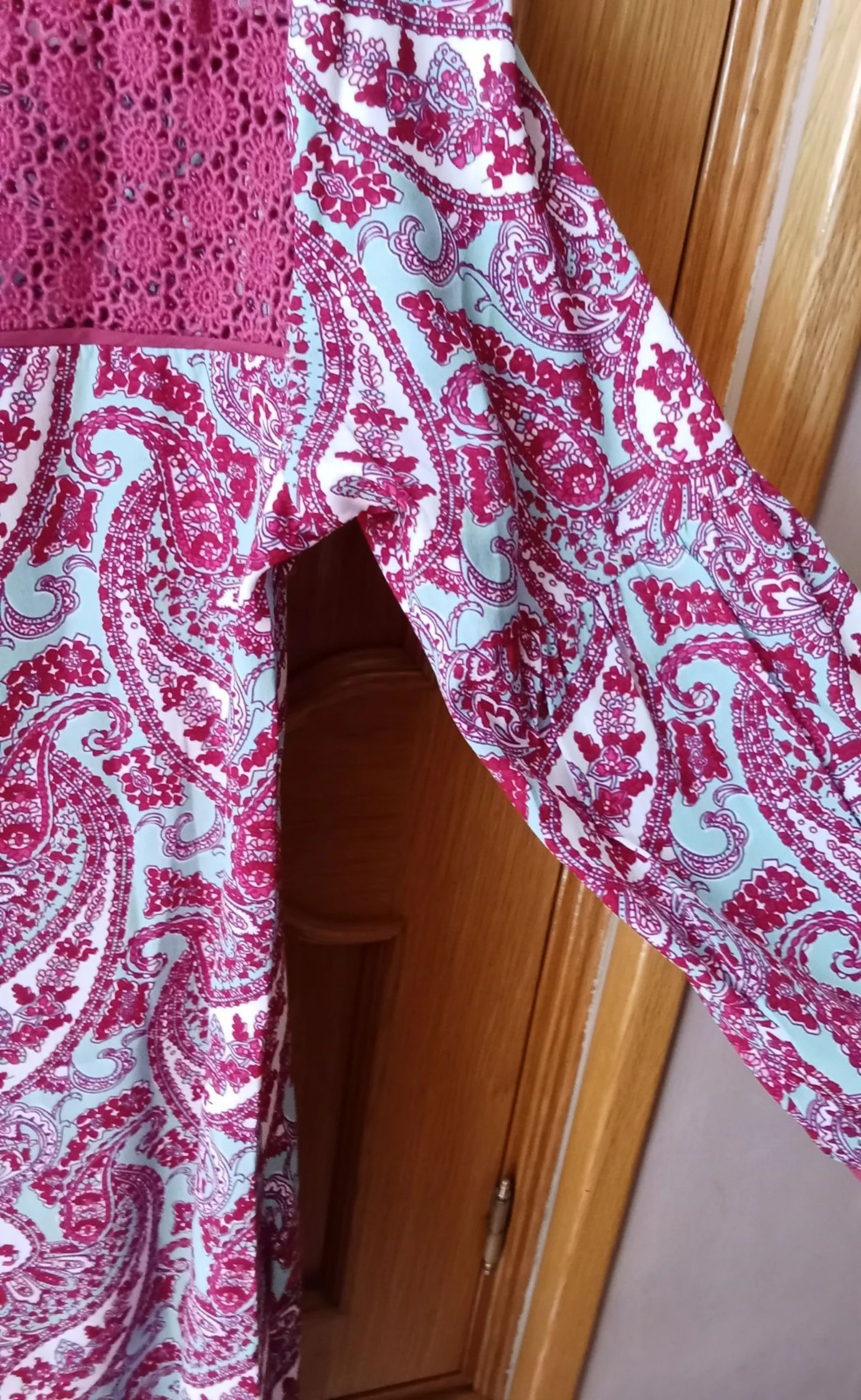 Eendelige zomerjurk met elleboogmouwen Sfera Maat M meerkleurig – photo 4